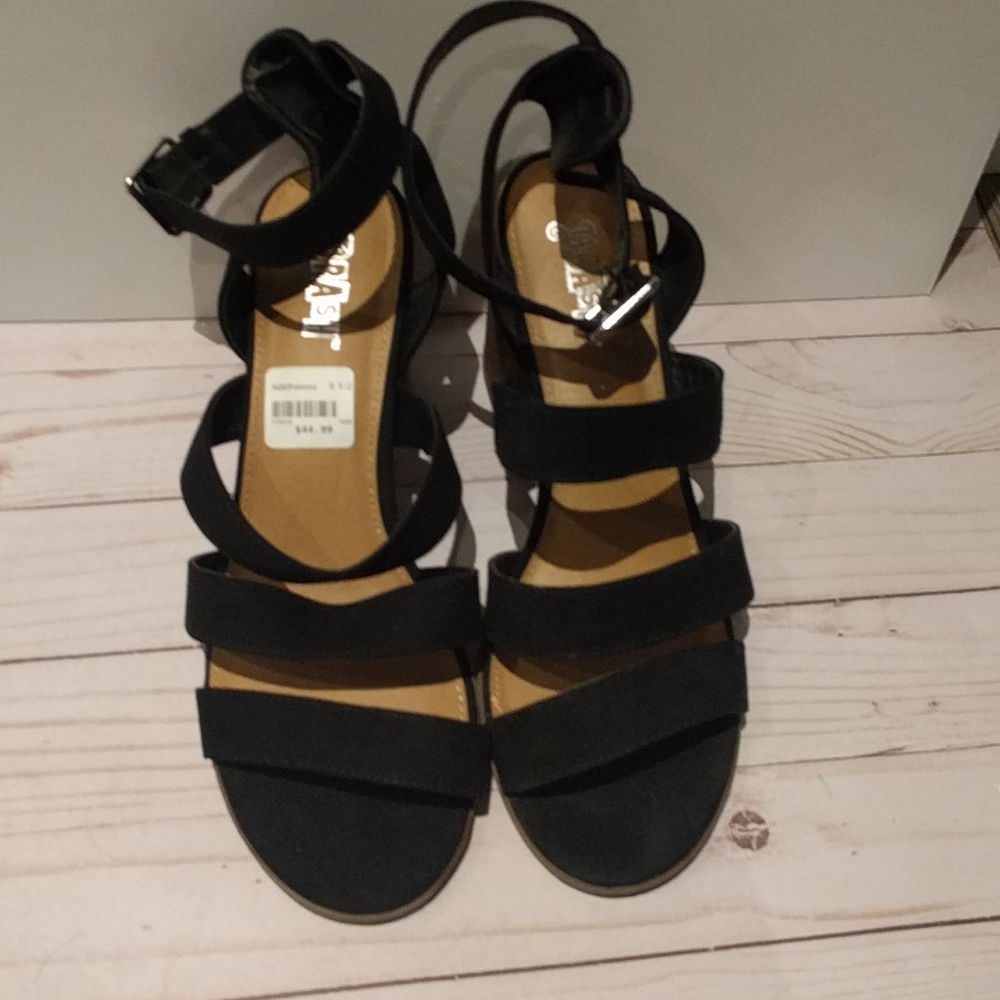 👠👠👠👠Black andals by Brash🍀🍀🍀